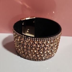 Glamorous Black and Gold Crystal Bracelet